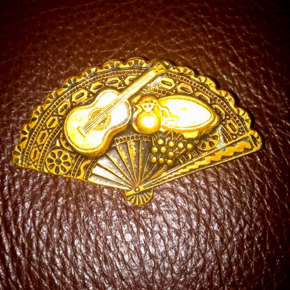Spain Damascene Enamel Spanish Guitar Fruit Gold Tone Fan Pin Brooch Vintage